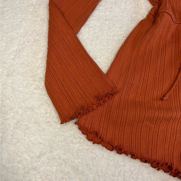 Urban Outfitters Women Orange Knit Long Sleeve Romper NWT - Picture 4 of 12